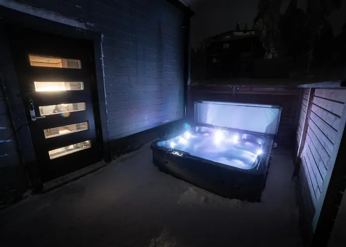 Arctic Iglu Levi